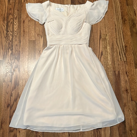 Azazie Hadley White Alabaster Dress Size 2 - Picture 5 of 6